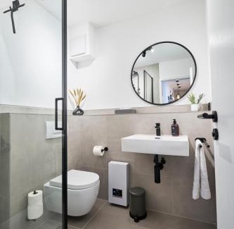 Altstadt-Nord Apartamento | Park Avenue - Design Apartment Friesenstraße - 4 Pers - WLAN - Netflix - 65 Zoll TV