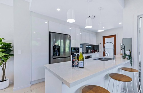 Toowong Apartamento | Nueva casa adosada Chic 3bdm en Auchenflower, 4. 5 km a la ciudad de Brisbane CBD duerme