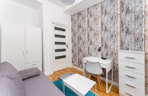 City Centre Apartamento | Park Krakowski Comfort Apartment by BookingHost
