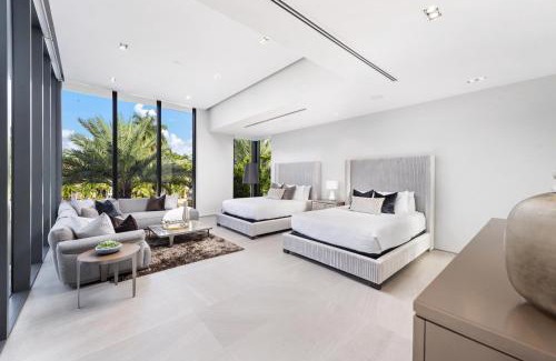 East Fort Lauderdale Casa | Park Place Mansion