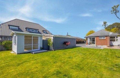 Burnside Casa | Park View house close 2 airport
