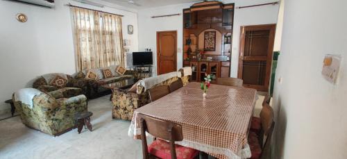 Gomti Nagar Apartamento | Park View
