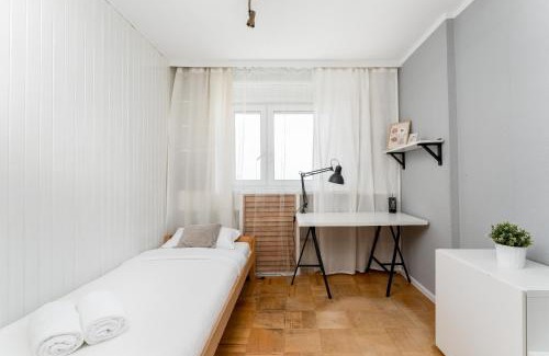 Zakrzowek Apartamento | Park Zakrzówek Spacious Apartment