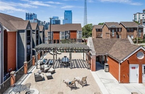 Rutledge Hill Condominio | Park4Free! Walk 2 Broadway! Balcony