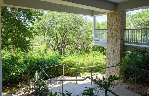 Gruene Condominio | Parker River Haus Vg106 3 Bedroom Condo by RedAwning