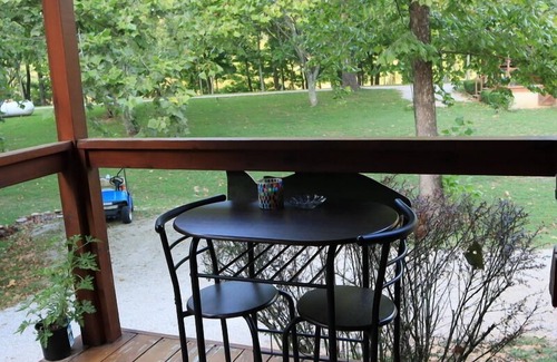 Eureka Springs Cabina | Privado, a 200 pies del río Blanco
