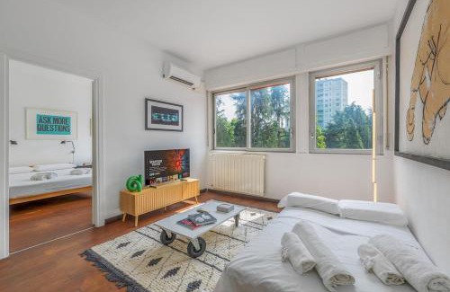 Gallaratese Apartamento | Parking, 2 min to Metro, 8 min to RHO Fiera, Air Conditioning