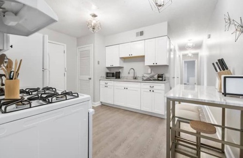 East Memphis Casa | Parkside & Broadview | Memphis Comfort in City Center