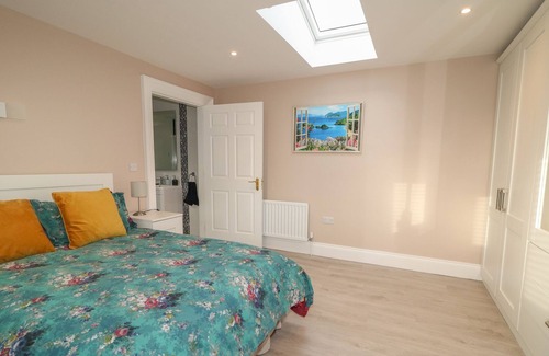 Newry Cabaña | PARKVIEW APARTMENT KILLEAVY, pet friendly in Newry, Northern Ireland