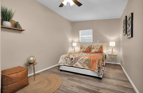 Conroe Casa | Parkway Apartment 2BR · 2-Br Guesthouse on 6 Peaceful Acres