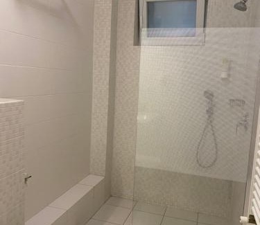 Bucharest Hotel | Parliament Square