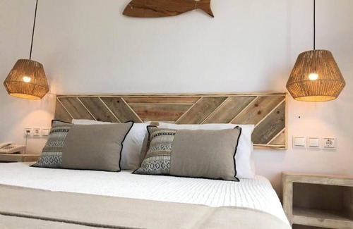 Parasporos Hotel | Paros Bay Hotel