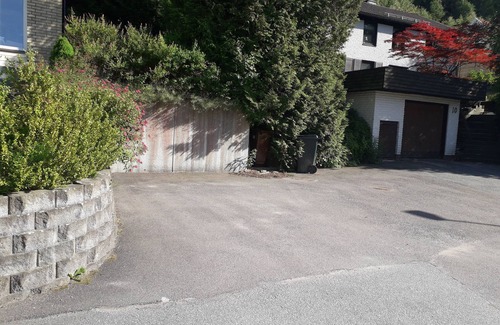 Partille Villa | Partille Homestay. 4 habitaciones con cocina.