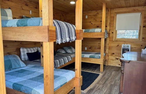 Newfoundland Cabina | PA’s Largest Organic Maple Farm Glamping Experience