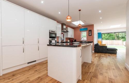 Sidcup Casa | Pass the Keys 4 Bed house Parking 5 mins Sidcup Station