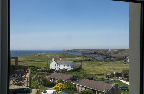 Trearddur Bay Apartamento | Pass the Keys | Beautiful 3 bedroom apartment with Pool Access