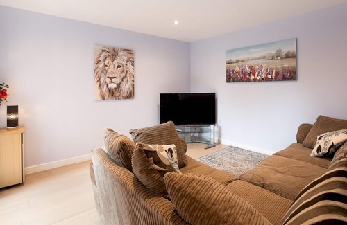 Marlow Casa | Pass the Keys | Central Marlow townhouse with private parking