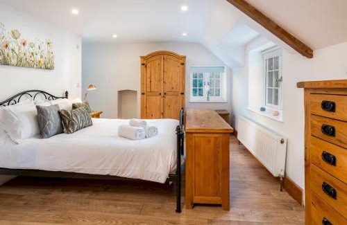 South Leigh Casa | Pass the Keys Charming Pet-Friendly Family Cottage in Eynsham