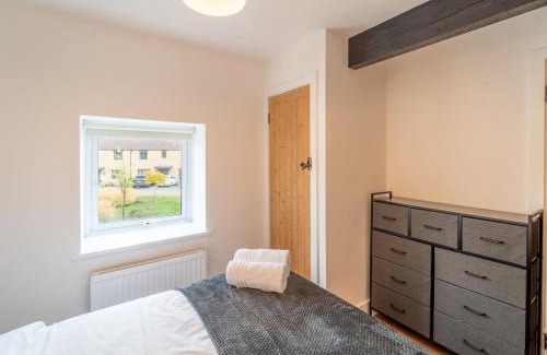 Cassington Casa | Pass the Keys Cosy 2 Bed Terrace Peaceful Village location