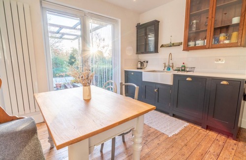 Woodthorpe Casa | Pass the Keys | Elegant 5-Bed Edwardian Home with Garden & Parking