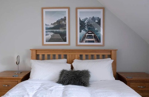 Scunthorpe Casa | Pass the Keys | Entire House sleeps 6 I Pass The Keys