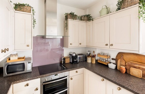 Warwick Town Centre Apartamento | Pass the Keys | Historic 2Bed Chapel in Central Warwick