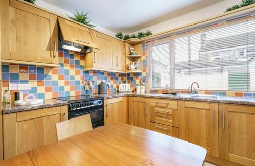 Holywood Casa | Pass the Keys | Lovely Home in Holywood | Lots Nearby | Seaside