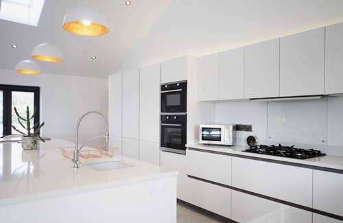 Bodorgan Casa | Pass the Keys | Luxury Property with Stunning View