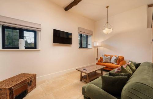 Brill Casa | Pass the Keys Merlin’s stables-country retreat