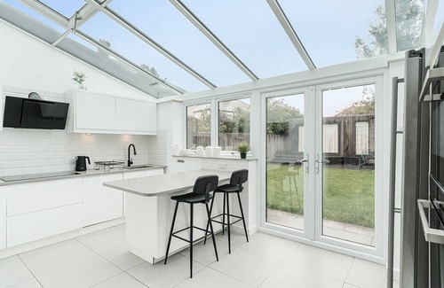 Oxford Casa | Pass the Keys | Modern 4 Bed inc. Garden Room & Parking - Oxford