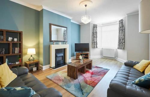 Seaham Casa | Pass the Keys Modern home in a seaside town