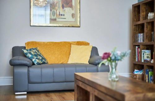 Seaham Casa | Pass the Keys Modern home in a seaside town