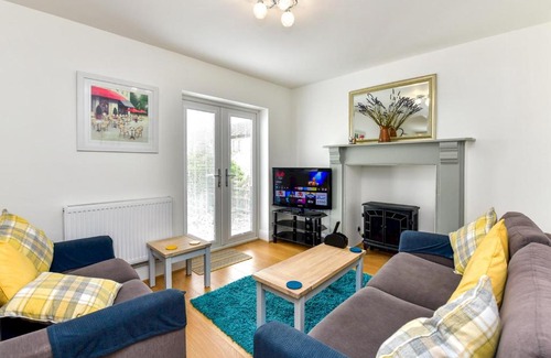 Reynoldston Casa | Pass the Keys Newly Renovated Quiet Rural 4 Bed Holiday Home