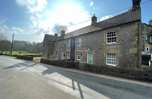 Hulme End Casa | Pass the Keys | Quaint & Cosy Cottage Hamlet Location for 4 & Pets