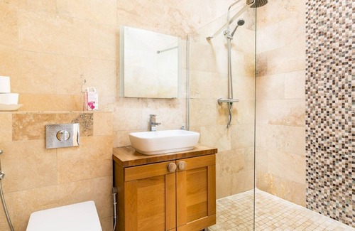 Warwick Casa | Pass the Keys | Quality Rural 2 Bed Cottage Retreat