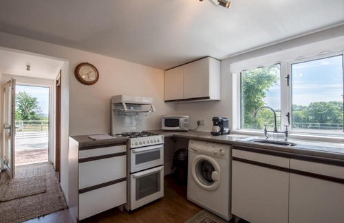 The Rhos Casa | Pass the Keys Stable Lodge near to Llys y fran Oakwood Bluestone