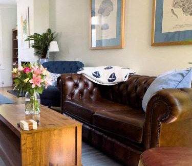 Leigh-on-Sea Casa | Pass the Keys Stunning Cottage in the Heart of Old Leigh