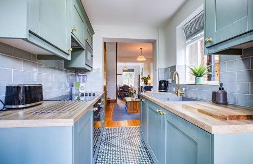 Leigh-on-Sea Casa | Pass the Keys Stunning Cottage in the Heart of Old Leigh