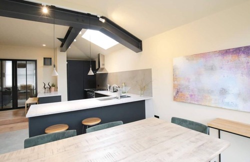 Oxford Casa | Pass the Keys | Stunning, Brand New 3BR Home - Central Oxford