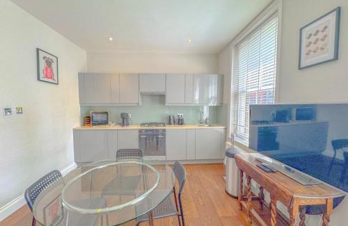 Soho Apartamento | Pass the Keys Stylish 1 bed Soho Flat