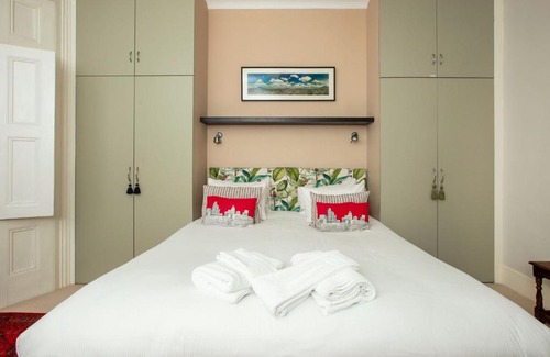 Ealing Broadway Apartamento | Pass the Keys Stylish Garden Apartment with Free Parking in Ealing