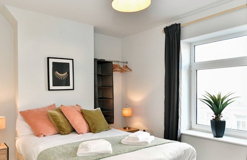 Splott Casa | Pass the Keys | Stylish and Cosy 2 bedroom home close to City Centre