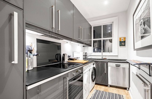 Chelsea Riverside Apartamento | Pass the Keys | Top Floor Chelsea Harbour Apartment