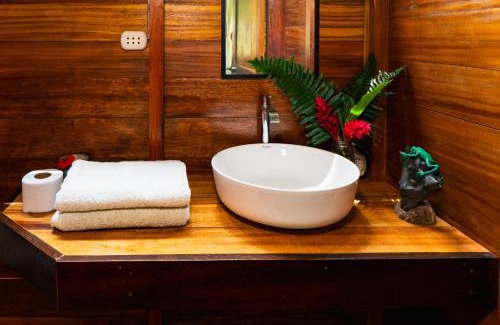 Puerto Maldonado Casa | Passiflora Lodge Tambopata