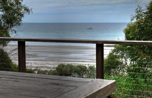 Emu Bay Casa | Passing Winds - Emu Bay
