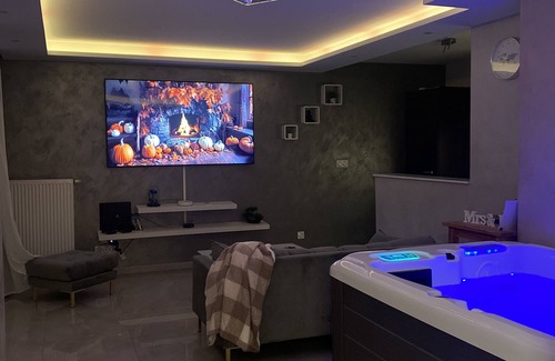 Poteries Condominio | Passion Airbnb - Logement Deux Pièces Avec Jacuzzi Privatif