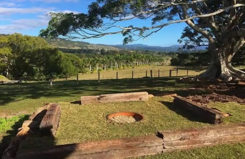 Ewingsdale Cabaña | Passionfruit Villa @ Byron Homestead