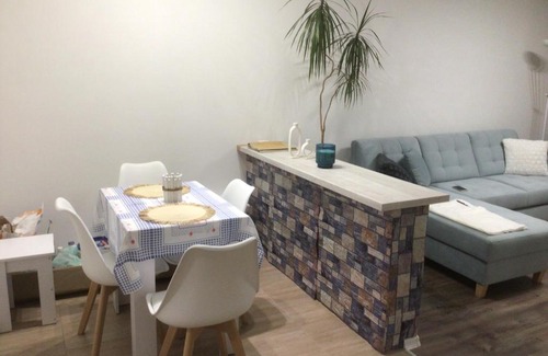 Ferencvaros Apartamento | Pastelle Apartment with own parking place
