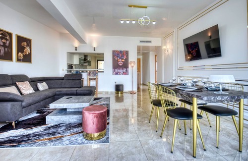 Agadir Apartamento | Paternelle Palace-Apartamento-Baño para personas con movilidad reducida-Vista...