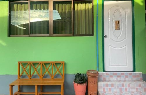 Nong Chom Hotel | Pathomporn Fancy House